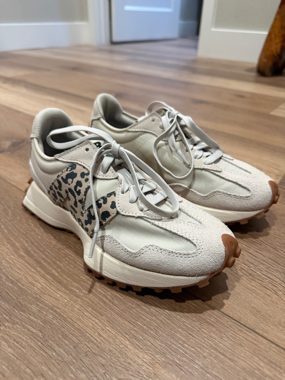 Women’s new balance 327 Neutral Leopard-Accent Sneakers - Picture 3 of 4